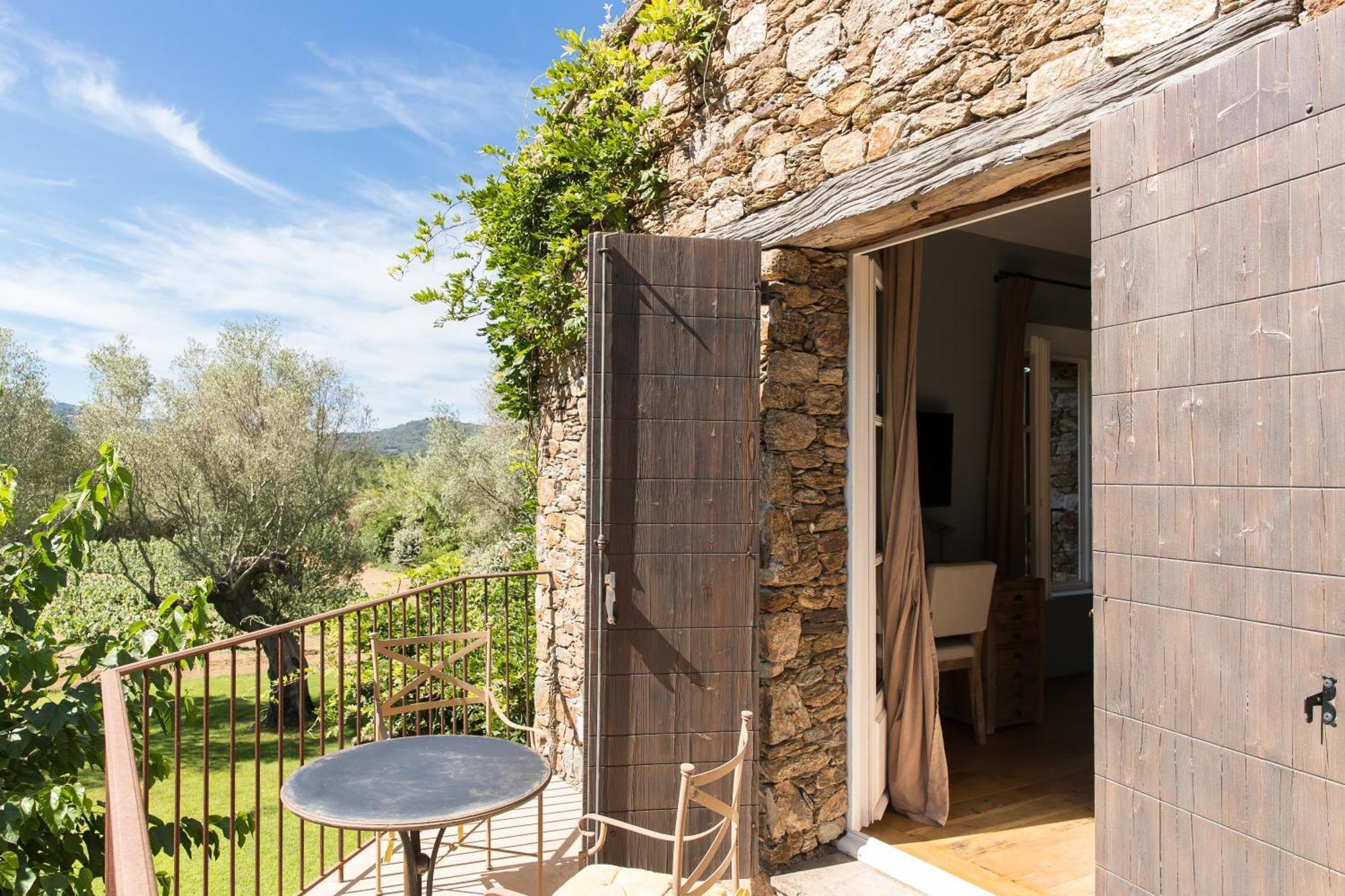 Domaine Les Mesanges Hotel Gassin Buitenkant foto